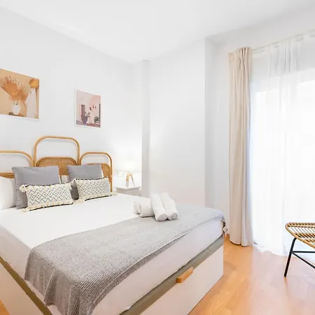 Wintowinrentals Superb New-Look Apartment-3
