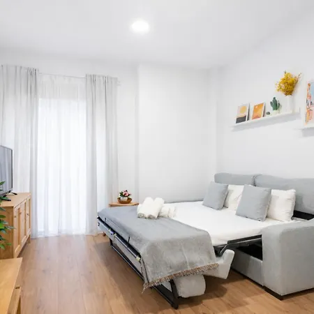 Wintowinrentals Superb New-Look Apartment-2