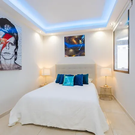 Marbella Home Rentals - Beachfront Luxury Apartment, 5Br Playas Del Duque-3