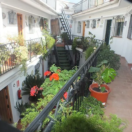 Hostal El Patio-3