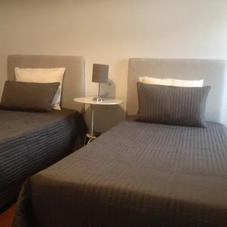Hostal Montilla Sotogrande-2