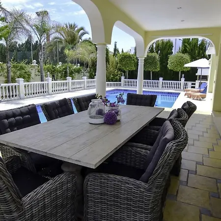 20001 - Exquisite Villa 50M To Beach-2