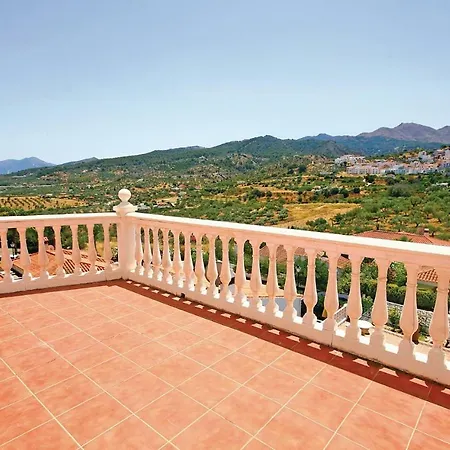 Awesome Home In Monda With 3 Bedrooms, Wifi And Outdoor Swimming Pool-2