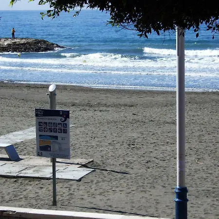 Beachfront House On 1St Line-3
