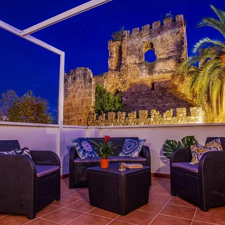 Renovated House In Old Town Marbella.-3