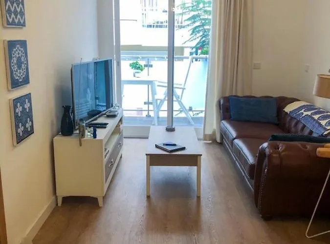 Haustierfreundliches Modern Apartment near beach&train in Los Boliches, Fuengirola