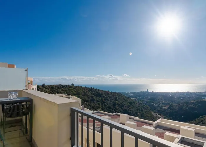 Luxurius Penthouse With Large Terrace And Spa Marbella