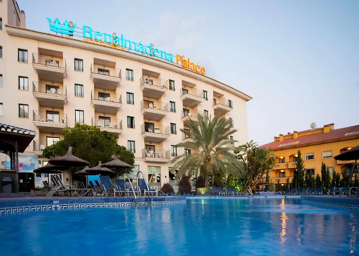Benalmadena hotels near Crocodile Park