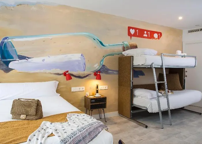 Malaga Hotels for Romantic Getaway near Museo Picasso Malaga