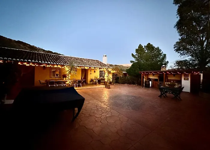 Villa Cortijo El Alcornocal à Málaga