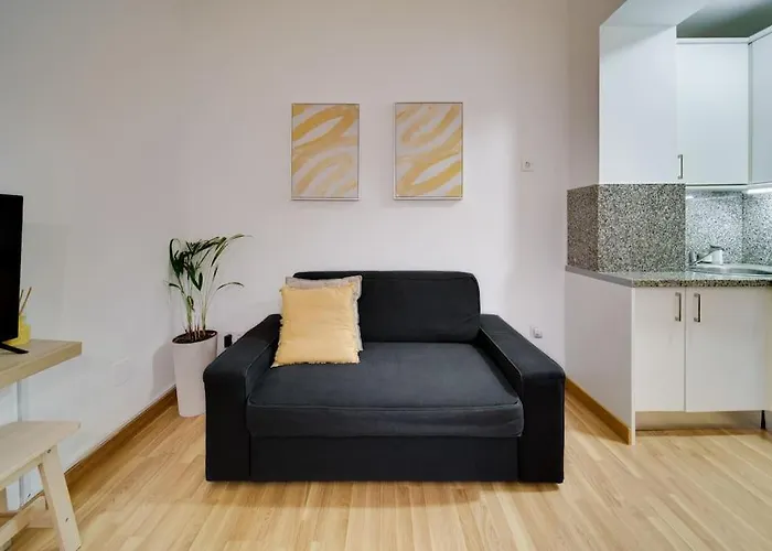 Encantador Apartamento Con Patio Málaga che accetta animali