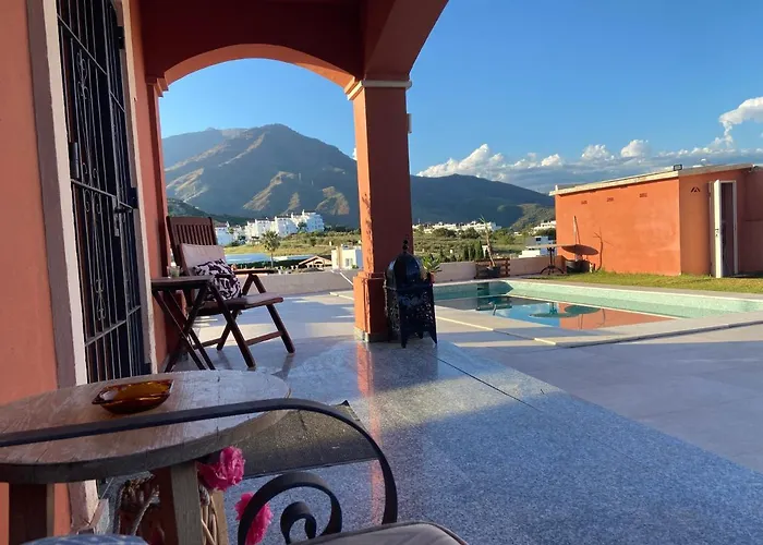 Villa Casa Delfina Estepona mit Pool