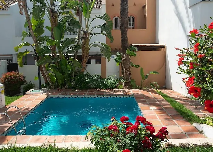 Beautiful And Quiet Family Townhouse In Great Location Villa Marbella