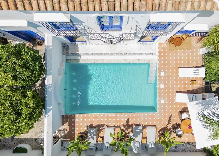 The Pearl - Marbella Bed and Breakfast