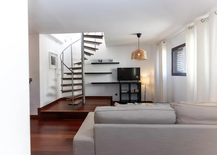 Pet friendly La Casa De La Alameda Apartment Malaga