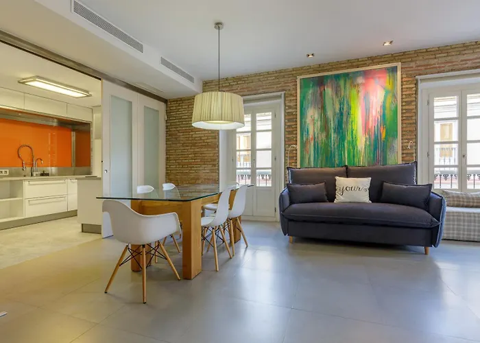 Apartamentos Tribuna Malaga