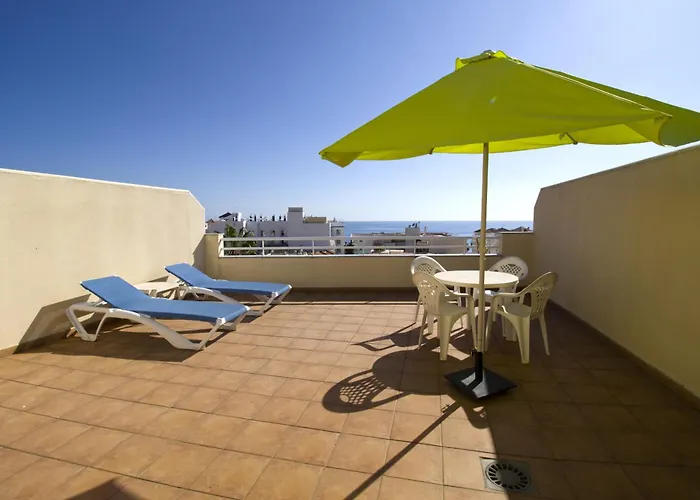 Apartamentos Turísticos Fercomar Nerja admite animales