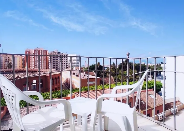 Malaga hotels near Alcazaba