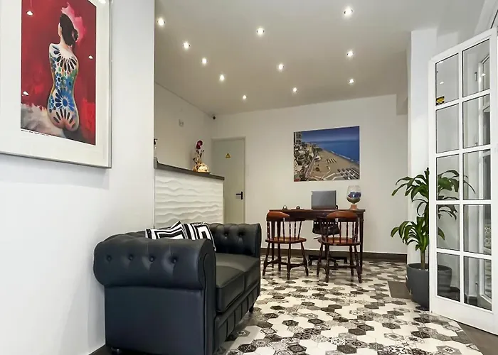 Micaela Charming Hostal Torremolinos