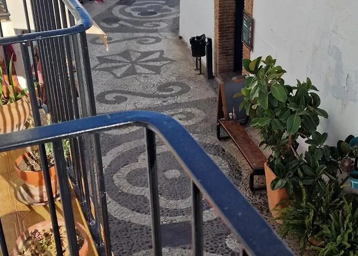 La Casa De Abuela Habitaciones Con Bano Compartido En El Casco Historico De Frigiliana "Solo Adultos"
