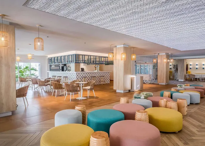 Pet friendly Occidental Torremolinos Playa Hotel