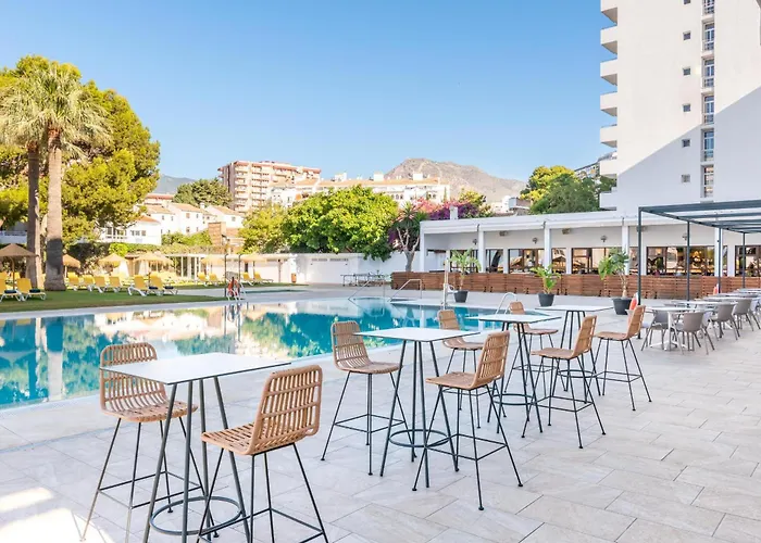 Benalmadena hotels near Casa de los Navajas