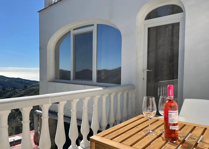 Hotels in Arenas (Malaga)