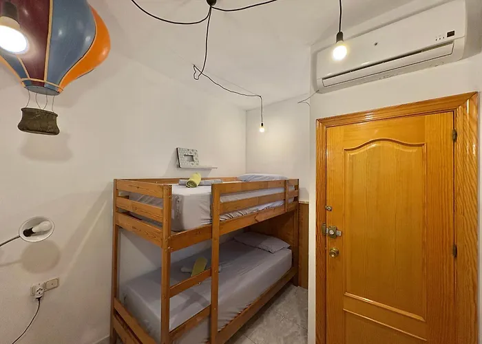 Habitacion En Calle Molino Málaga