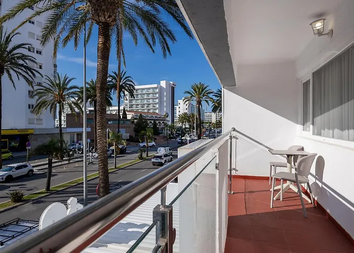 Hotel Marina Benalmádena - un Hotel de 3 estrellas