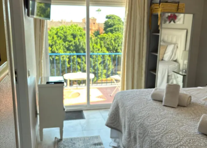 Villa Beautiful Townhouse Estepona