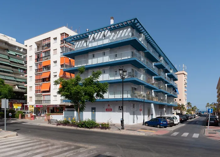 Pet friendly Sur Suites La Dorada, Centricos Soleados A Pocos Metros De La Playa Y Con Parking Opcional Fuengirola