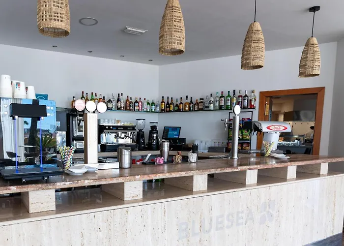 BLUESEA Costa Serena Torremolinos admite animales