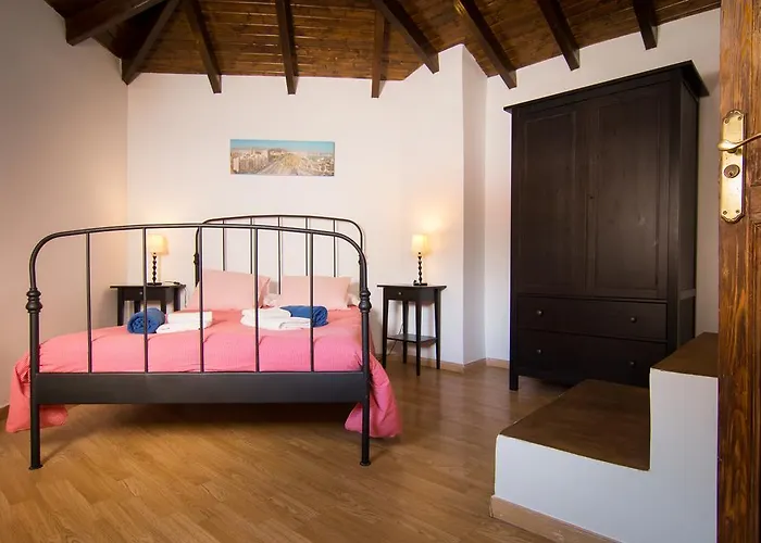 Villa In Center Fuengirola With Pool And Close Beach mit Pool