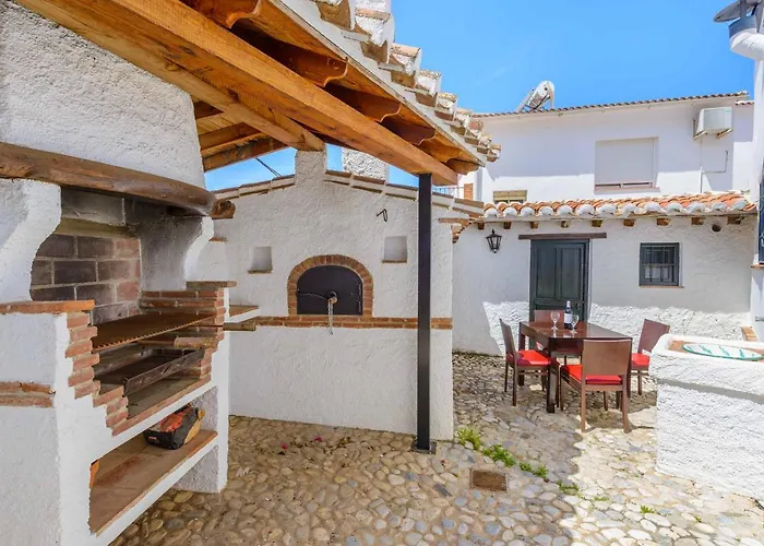 Holiday Home El Pilarillo Piscina Compartida Alcaucín