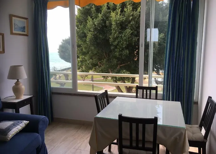 Haustierfreundliches Ferienwohnung Casa Cachita-En 1ª Linea De Playa Estepona