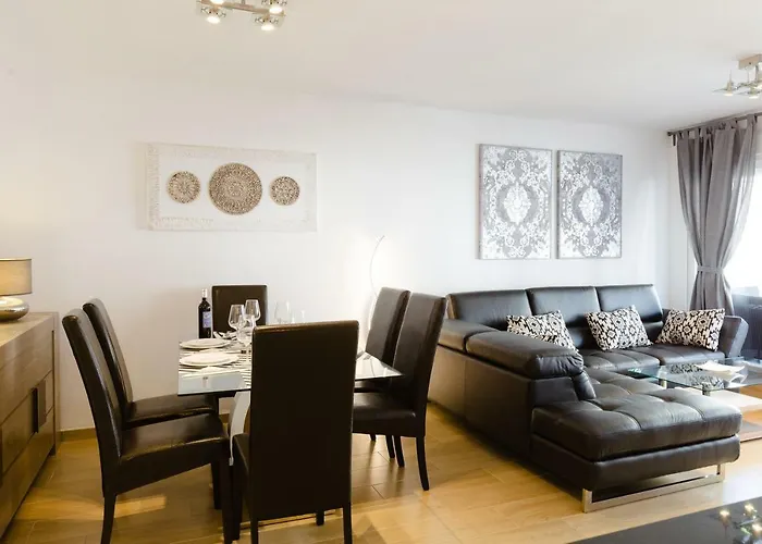 Picasso Daisy Appartement Fuengirola